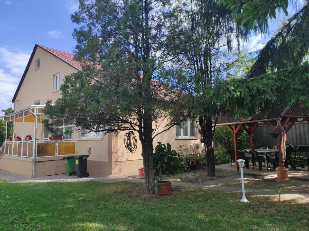 Kovacs Vendeghaz Apartment Hajduszoboszlo Luaran gambar